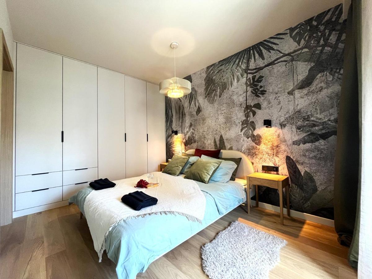 Wyszynskiego Apartment - Self Check-In 20H - Parking &Lift Wroclaw Bagian luar foto